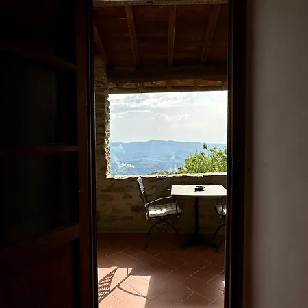 Borgo La Capraia Country house