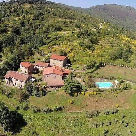 Country house Borgo La Capraia *